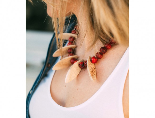 wooden petal red coral necklace