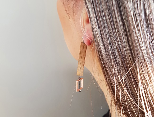 wooden rectangle pink gold earrings