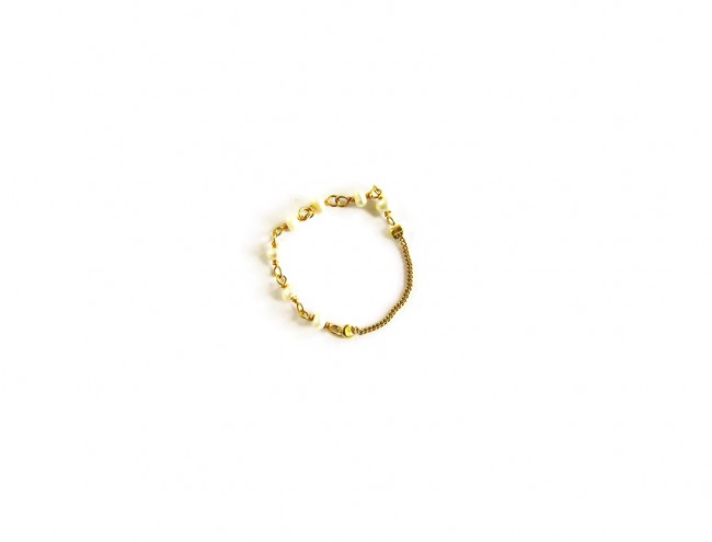 white rozario pearl chain ring