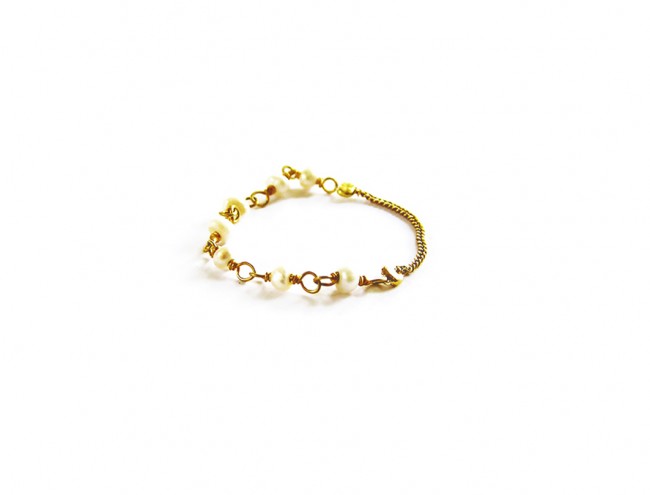 white rozario pearl chain ring