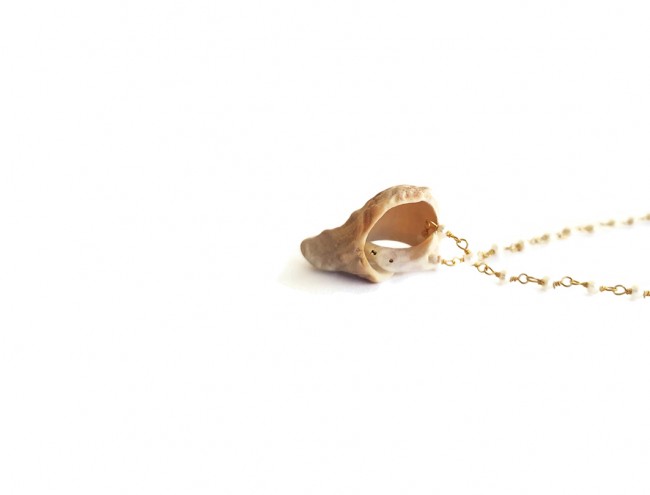 little screw shell rozario pearls 14K gold necklace