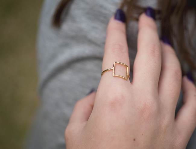 square 14K gold ring