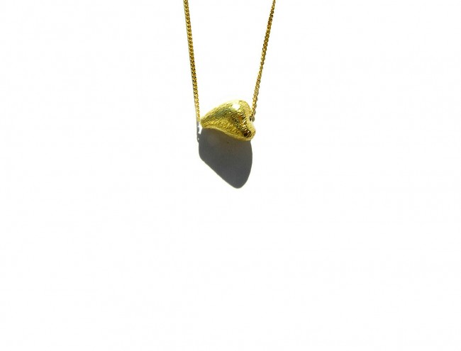 gold heart chain necklace