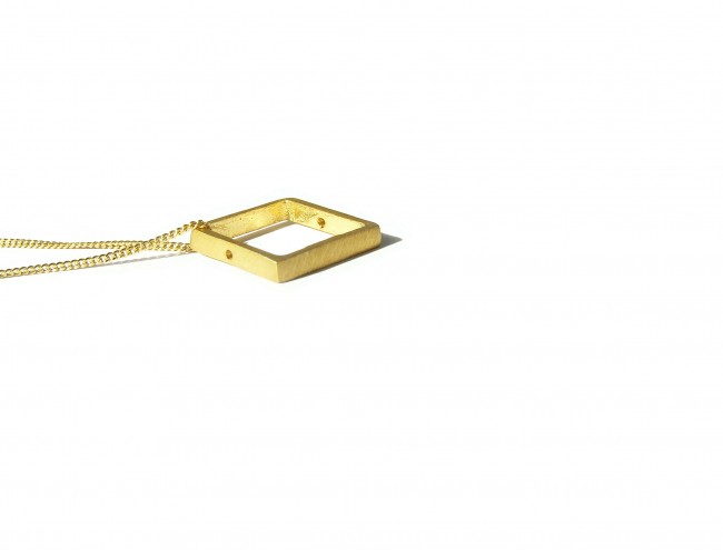 square gold chain necklace